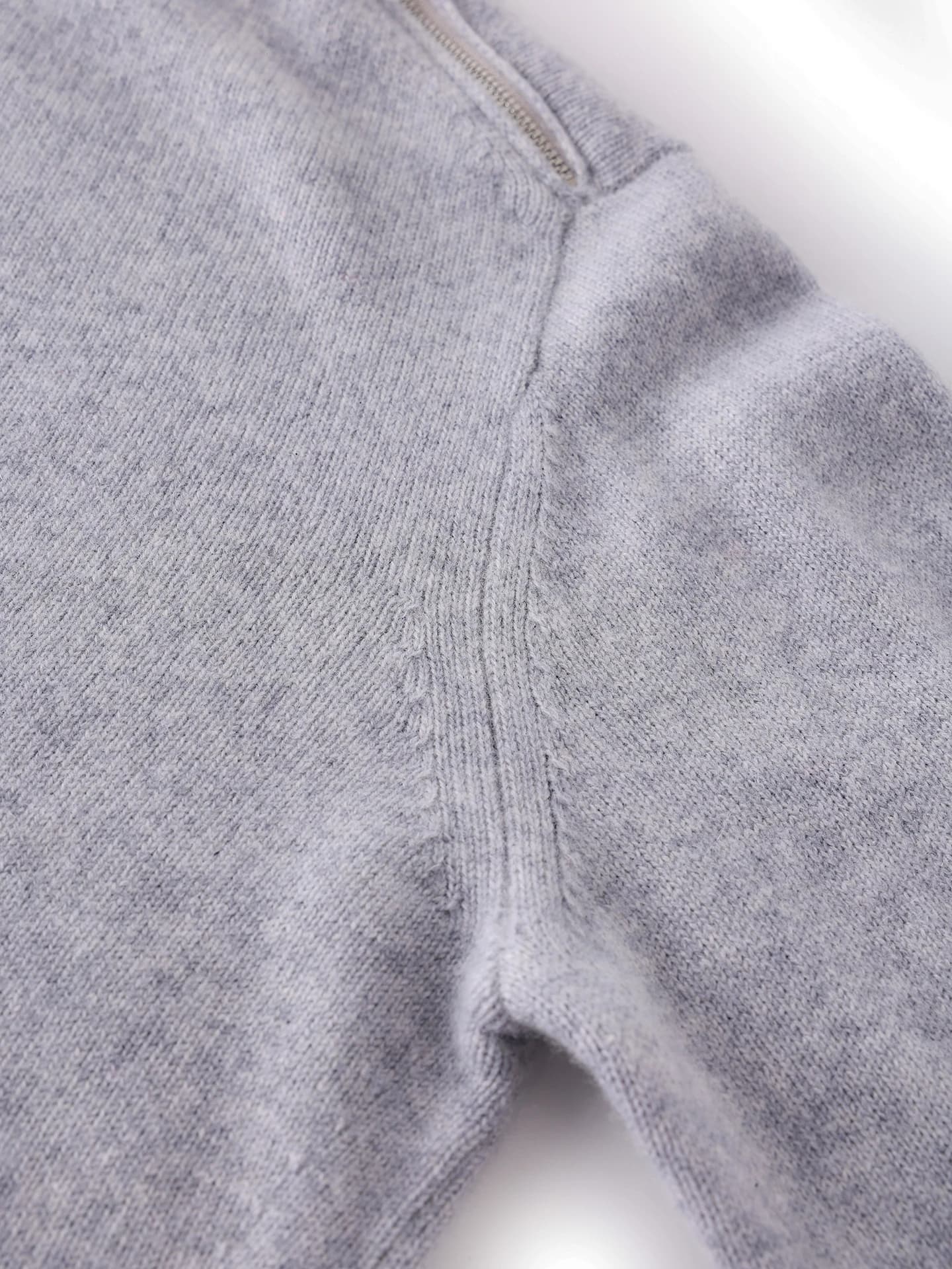 肩部斜 · 细节